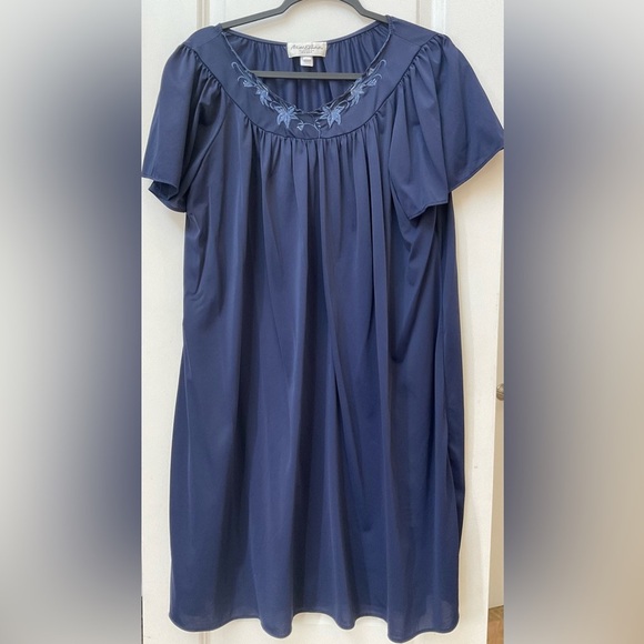 Miss Elaine Other - Miss Elaine Night Gown
